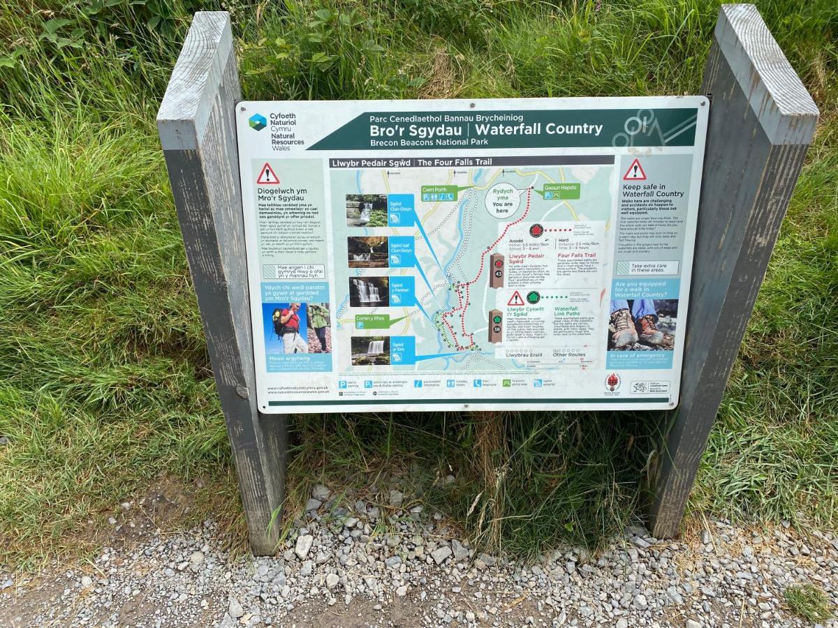 The Cwtch, Log Fire, Sleeps 6, Nr Zip World, Brecon And Bike Park Wales Villa Aberdare Eksteriør billede